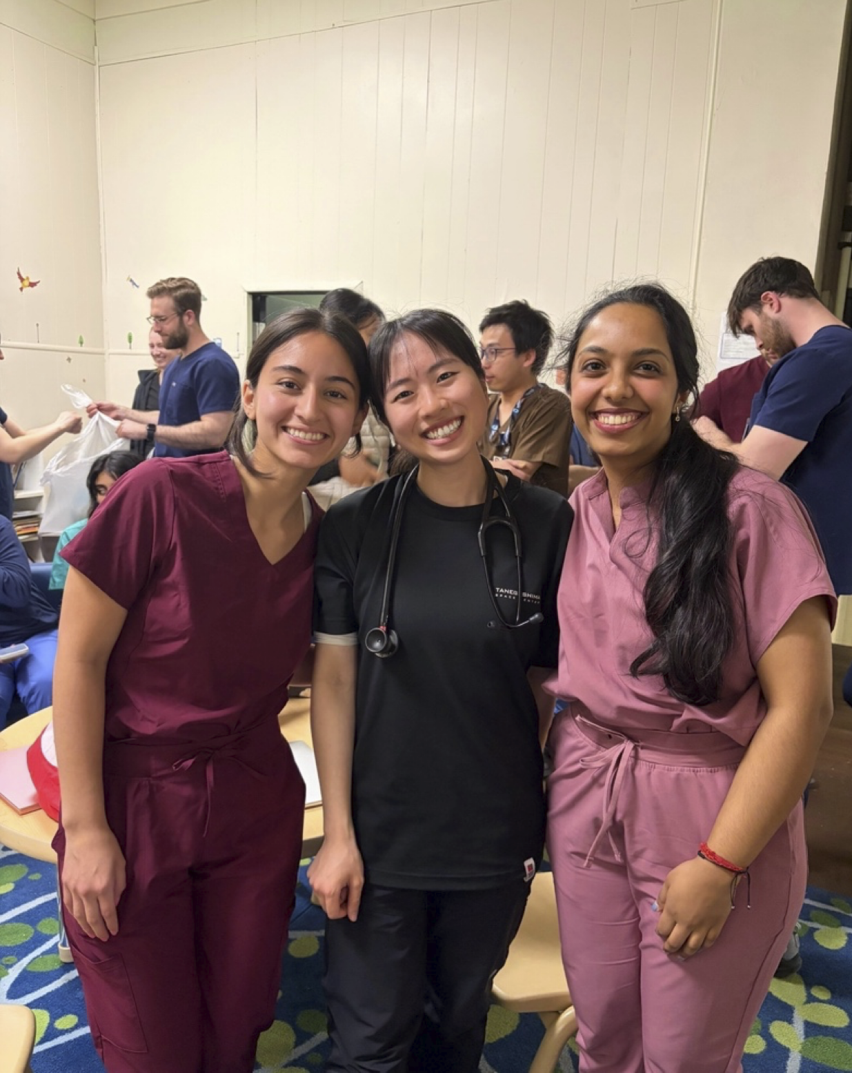 Jeff HOPE で⼀緒に活動した TJU の医学⽣たちと